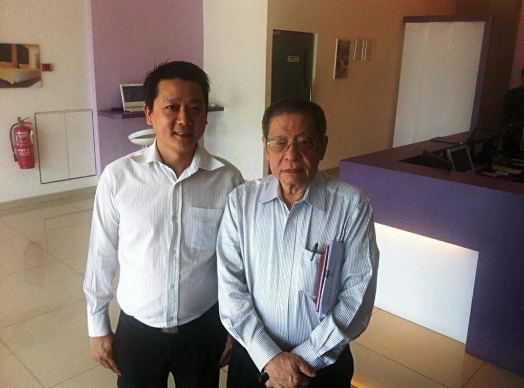Here Hotel Skudai Buitenkant foto