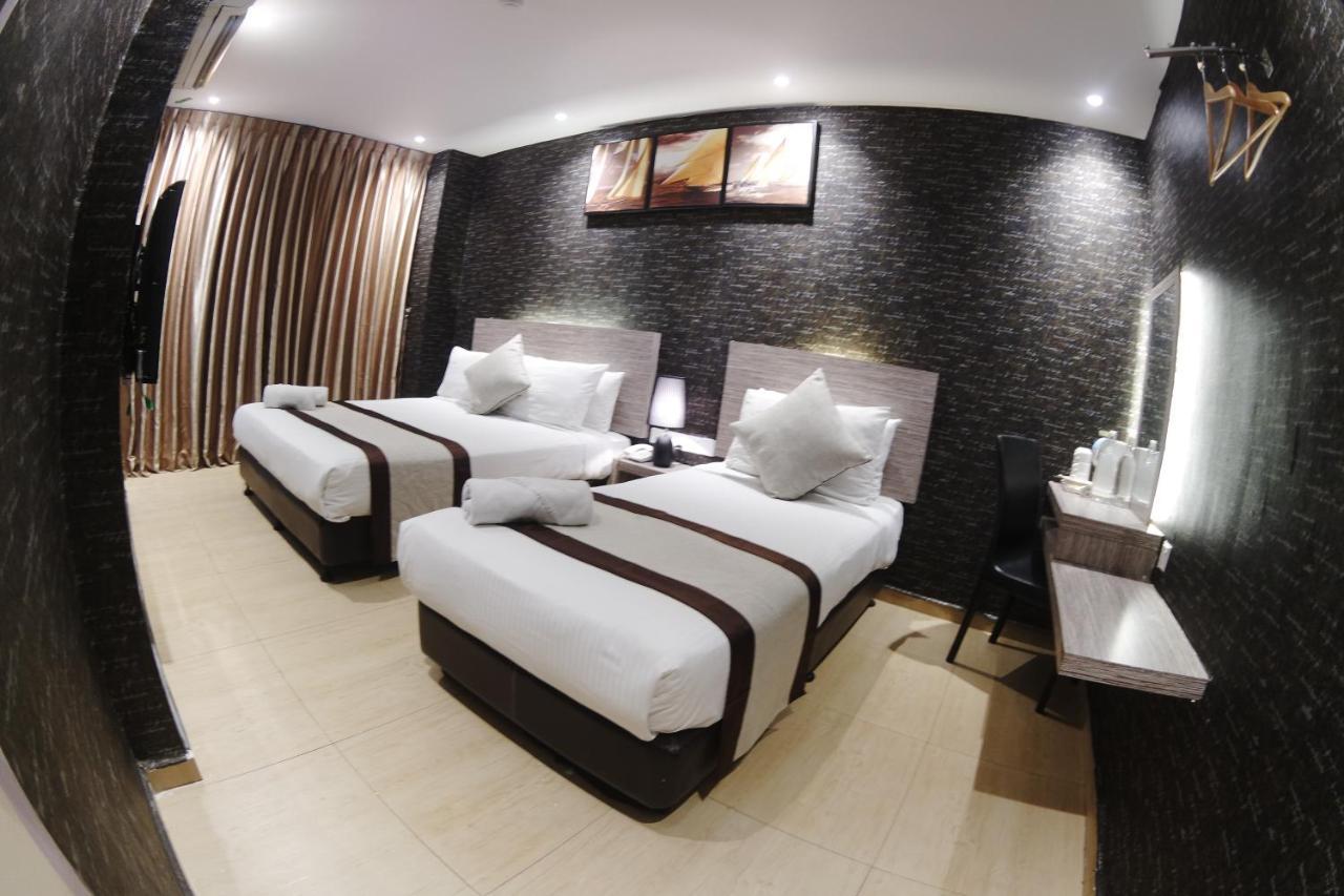 Here Hotel Skudai Buitenkant foto