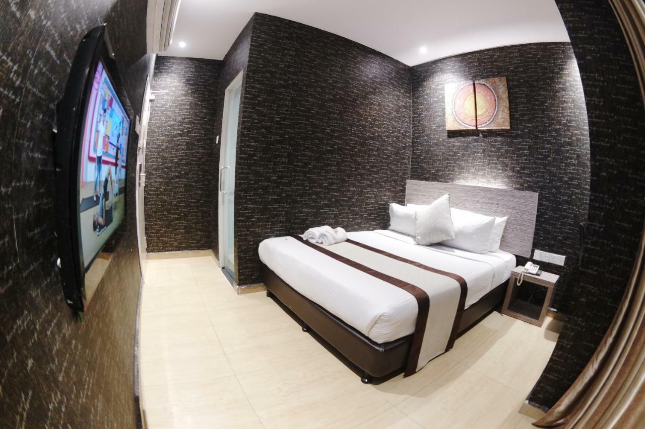 Here Hotel Skudai Buitenkant foto