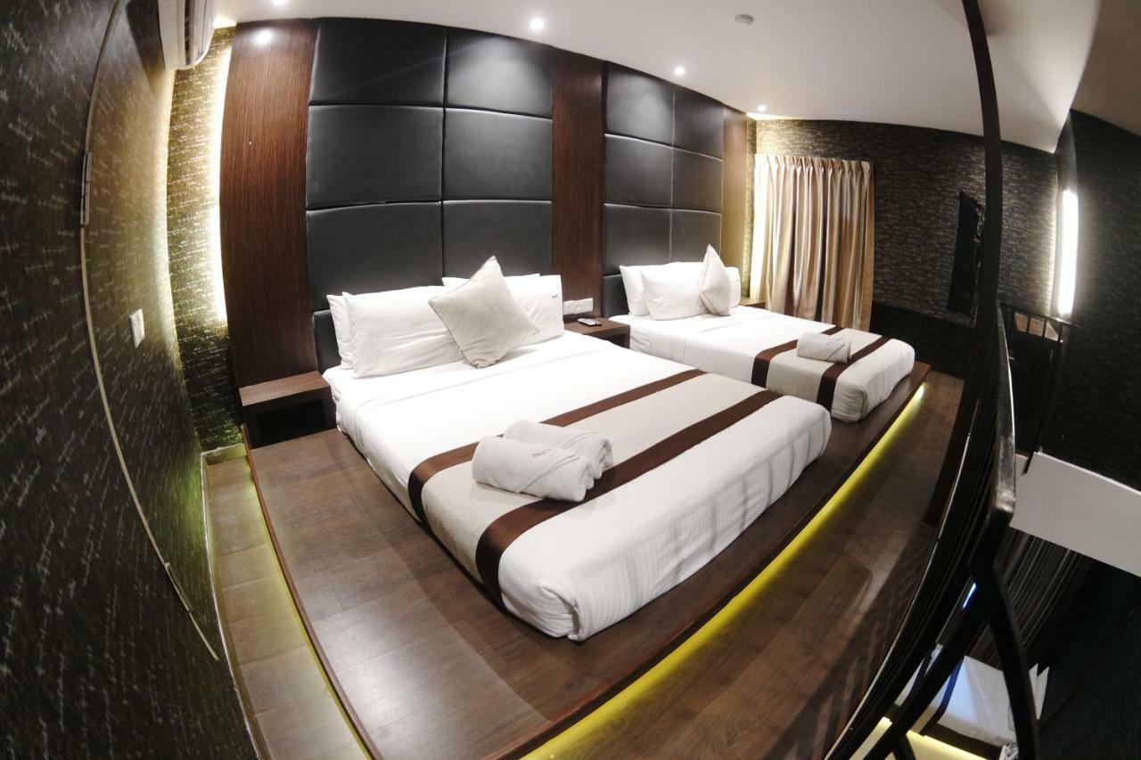 Here Hotel Skudai Buitenkant foto